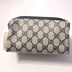 New no tag GUCCI Vintage Navy Monogram Bag